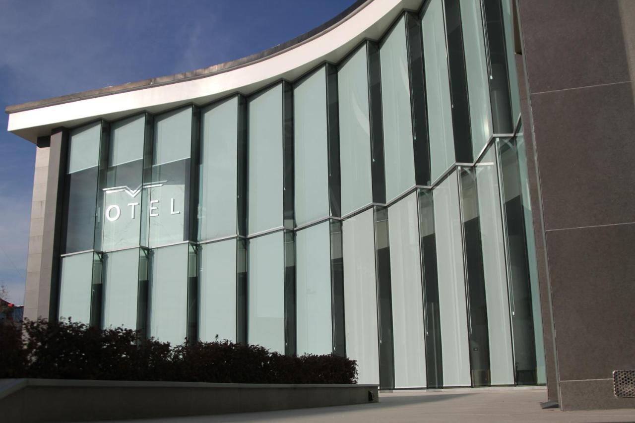 Albes Hotel Fier Exterior photo
